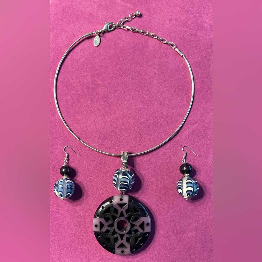 Chicos Black Purple Blue and Silver Unusual Collar Pendant Necklace Set